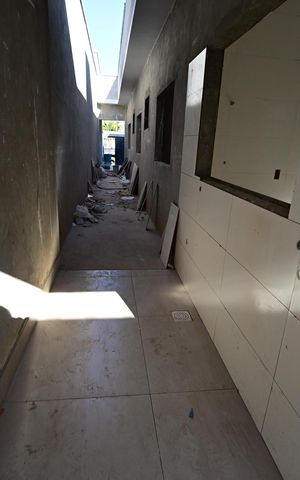Casa à venda com 109m², 3 quartos e 1 vaga