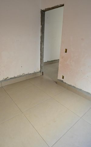 Casa à venda com 109m², 3 quartos e 1 vaga