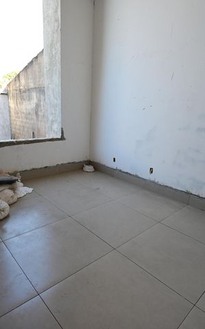 Casa à venda com 109m², 3 quartos e 1 vaga