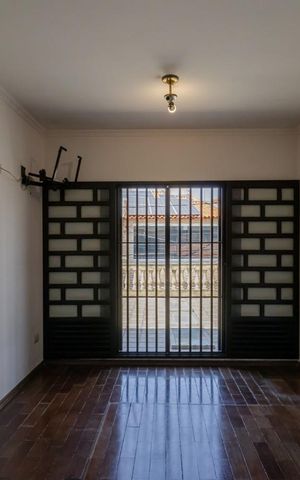 Casa para alugar com 153m², 3 quartos e 2 vagas Casa para alugar com 153m², 3 quartos e 2 vagasQuarto