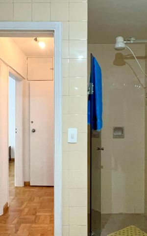 Apartamento à venda com 120m², 2 quartos e 1 vaga Apartamento à venda com 120m², 2 quartos e 1 vagaBanheiro