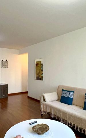Apartamento à venda com 120m², 2 quartos e 1 vaga Apartamento à venda com 120m², 2 quartos e 1 vagaSala