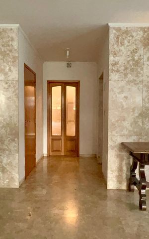 Apartamento à venda com 120m², 2 quartos e 1 vaga Apartamento à venda com 120m², 2 quartos e 1 vagaHall de entrada