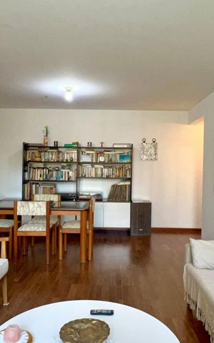 Apartamento à venda com 120m², 2 quartos e 1 vaga Apartamento à venda com 120m², 2 quartos e 1 vagaSala