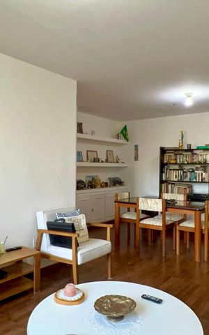 Apartamento à venda com 120m², 2 quartos e 1 vaga Apartamento à venda com 120m², 2 quartos e 1 vagaSala