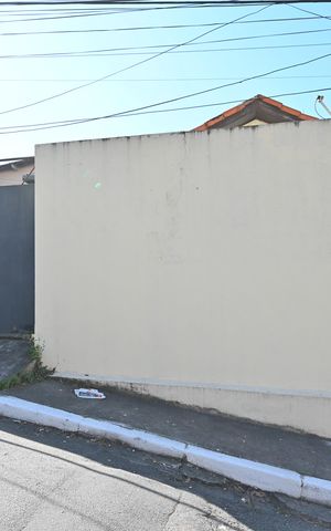 Casa para alugar com 150m², 3 quartos e 2 vagasFachada