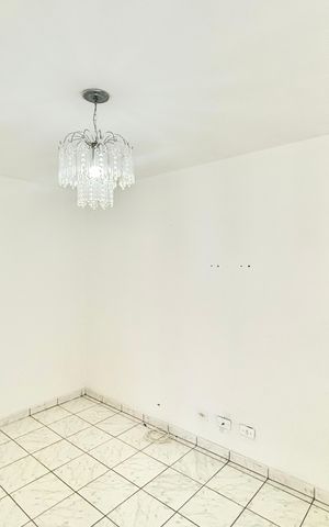 Apartamento para alugar com 55m², 2 quartos e 1 vaga Apartamento para alugar com 55m², 2 quartos e 1 vagaSala
