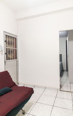 Casa para alugar com 30m², 1 quarto e sem vaga Casa para alugar com 30m², 1 quarto e sem vagaSala