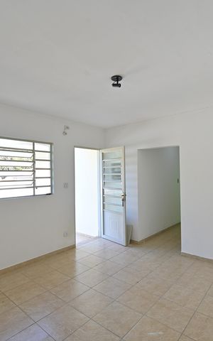 Casa de condomínio para alugar com 75m², 2 quartos e 1 vagaSala