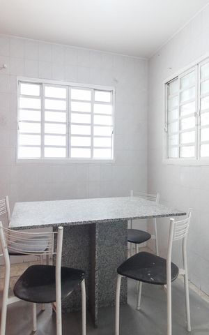Casa para alugar com 45m², 1 quarto e sem vaga Casa para alugar com 45m², 1 quarto e sem vagaCopa