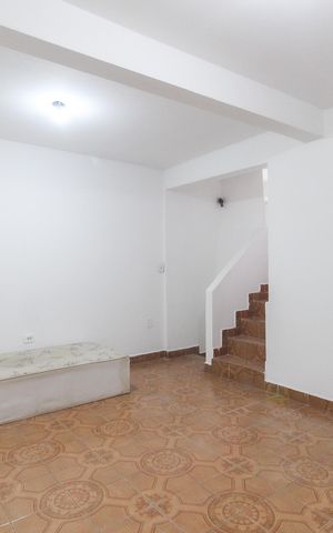 Casa para alugar com 45m², 1 quarto e sem vaga Casa para alugar com 45m², 1 quarto e sem vagaSala/Quarto