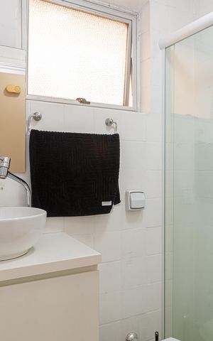 Studio para alugar com 33m², 1 quarto e 1 vaga Studio para alugar com 33m², 1 quarto e 1 vagaBanheiro