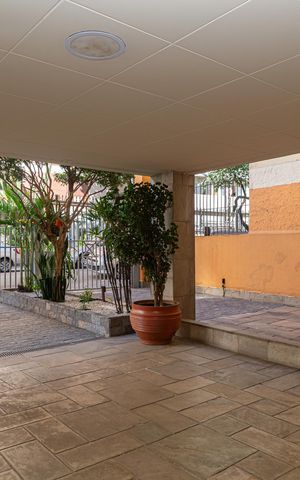 Studio para alugar com 33m², 1 quarto e 1 vaga Studio para alugar com 33m², 1 quarto e 1 vagaÁrea comum - Entrada do Edifício