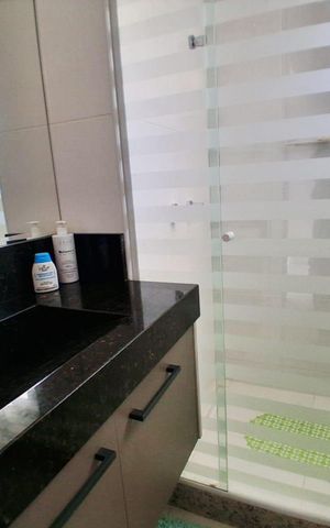 Apartamento à venda com 76m², 2 quartos e 1 vaga Apartamento à venda com 76m², 2 quartos e 1 vagaBanheiro