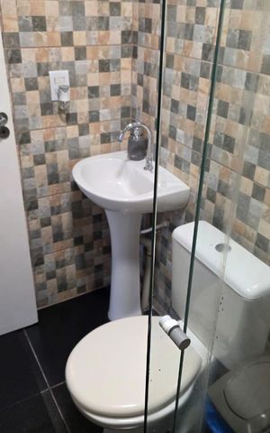 Apartamento para alugar com 49m², 2 quartos e 1 vaga Apartamento para alugar com 49m², 2 quartos e 1 vagaBanheiro