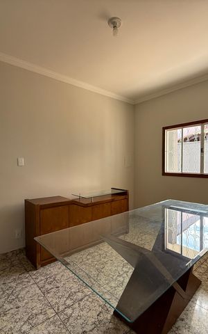 Casa para alugar com 120m², 3 quartos e 2 vagasQuarto