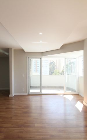 Apartamento para alugar com 117m², 3 quartos e 2 vagasSala