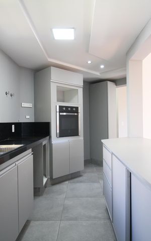 Apartamento para alugar com 117m², 3 quartos e 2 vagasCozinha