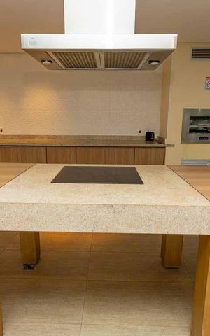 Apartamento para alugar com 79m², 2 quartos e 1 vaga Apartamento para alugar com 79m², 2 quartos e 1 vagaÁrea comum - Salão de festas