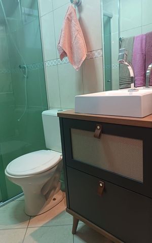 Apartamento à venda com 56m², 2 quartos e 1 vaga Apartamento à venda com 56m², 2 quartos e 1 vagaBanheiro