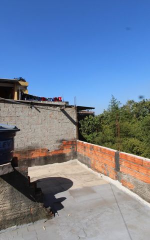 Casa à venda com 96m², 3 quartos e 2 vagasLaje