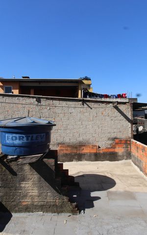 Casa à venda com 96m², 3 quartos e 2 vagasLaje