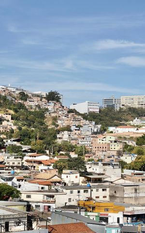 Apartamento à venda com 120m², 2 quartos e 2 vagas Apartamento à venda com 120m², 2 quartos e 2 vagasVista