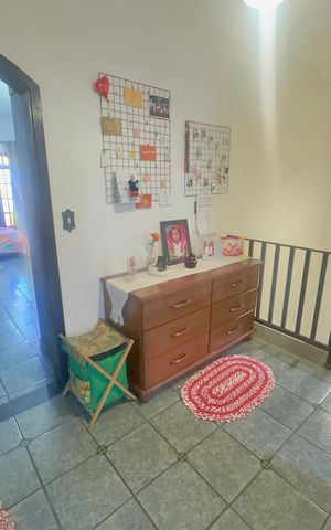 Casa à venda com 250m², 3 quartos e 3 vagas Casa à venda com 250m², 3 quartos e 3 vagasHall superior