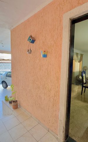 Casa à venda com 250m², 3 quartos e 3 vagas Casa à venda com 250m², 3 quartos e 3 vagasGaragem
