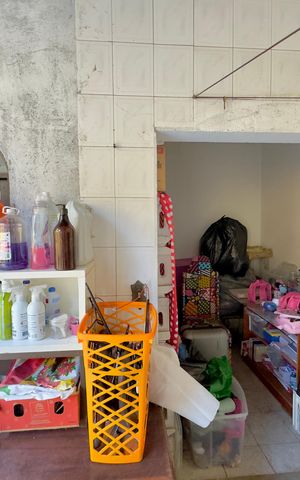 Casa à venda com 250m², 3 quartos e 3 vagas Casa à venda com 250m², 3 quartos e 3 vagasÁrea de Serviço