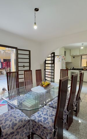 Casa à venda com 250m², 3 quartos e 3 vagas Casa à venda com 250m², 3 quartos e 3 vagasSala de Jantar