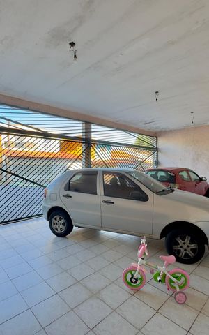 Casa à venda com 250m², 3 quartos e 3 vagas Casa à venda com 250m², 3 quartos e 3 vagasGaragem