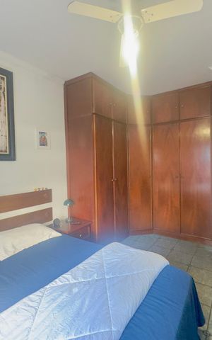Casa à venda com 250m², 3 quartos e 3 vagas Casa à venda com 250m², 3 quartos e 3 vagasQuarto 1