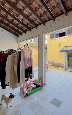 Casa à venda com 250m², 3 quartos e 3 vagas Casa à venda com 250m², 3 quartos e 3 vagasÁrea de Serviço