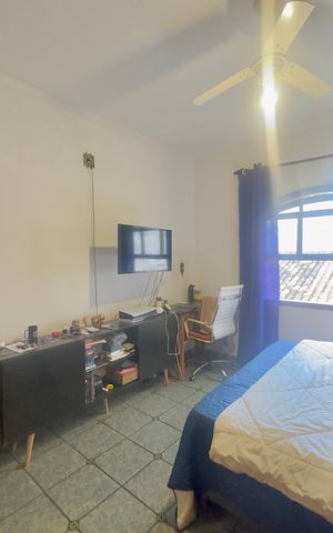 Casa à venda com 250m², 3 quartos e 3 vagas Casa à venda com 250m², 3 quartos e 3 vagasQuarto 1