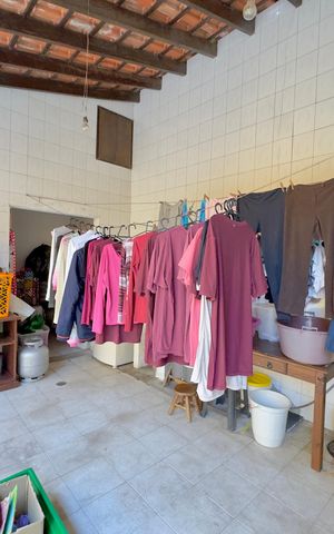 Casa à venda com 250m², 3 quartos e 3 vagas Casa à venda com 250m², 3 quartos e 3 vagasÁrea de Serviço