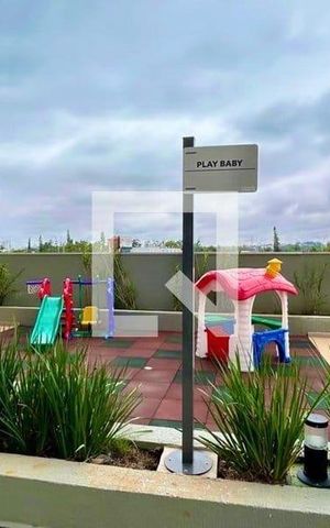 Apartamento para alugar com 36m², 2 quartos e 1 vaga Apartamento para alugar com 36m², 2 quartos e 1 vagaÁrea comum - Playground