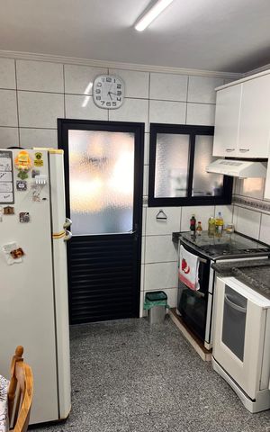Apartamento à venda com 95m², 3 quartos e 3 vagas Apartamento à venda com 95m², 3 quartos e 3 vagasCozinha