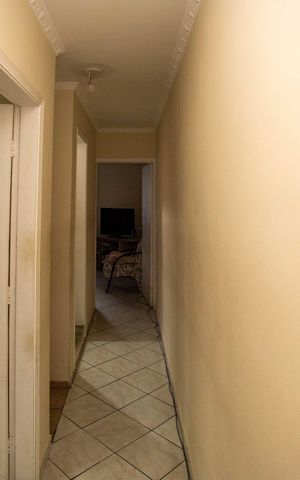 Casa à venda com 150m², 4 quartos e 2 vagasCorredor