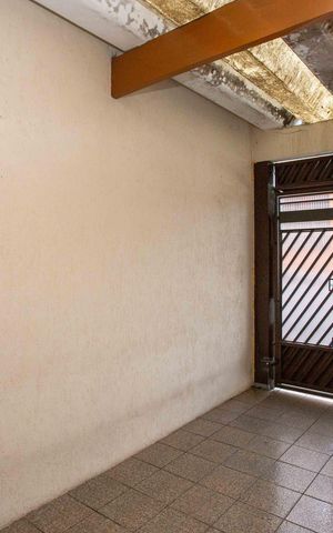 Casa à venda com 150m², 4 quartos e 2 vagasGaragem
