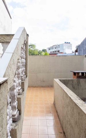Casa à venda com 150m², 4 quartos e 2 vagasVaranda