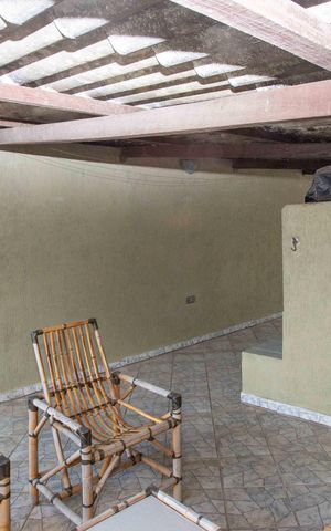 Casa à venda com 150m², 4 quartos e 2 vagasSacada
