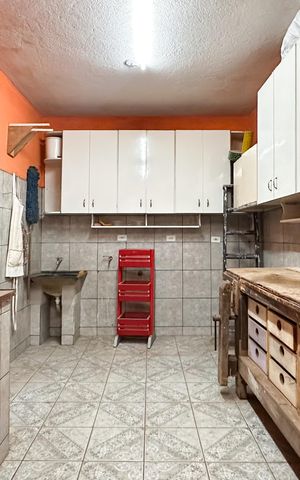 Casa à venda com 125m², 2 quartos e 2 vagas Casa à venda com 125m², 2 quartos e 2 vagasÁrea de Serviço