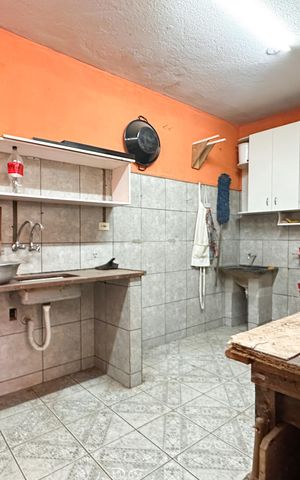 Casa à venda com 125m², 2 quartos e 2 vagas Casa à venda com 125m², 2 quartos e 2 vagasÁrea de Serviço