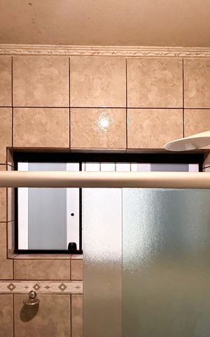Casa à venda com 125m², 2 quartos e 2 vagas Casa à venda com 125m², 2 quartos e 2 vagasBanheiro Social