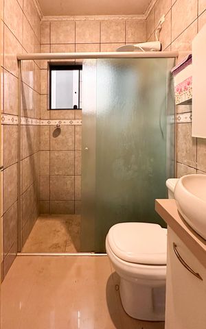 Casa à venda com 125m², 2 quartos e 2 vagas Casa à venda com 125m², 2 quartos e 2 vagasBanheiro Social