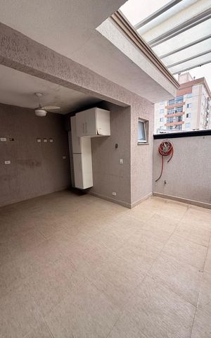 Casa à venda com 150m², 2 quartos e 2 vagas Casa à venda com 150m², 2 quartos e 2 vagasÁrea externa