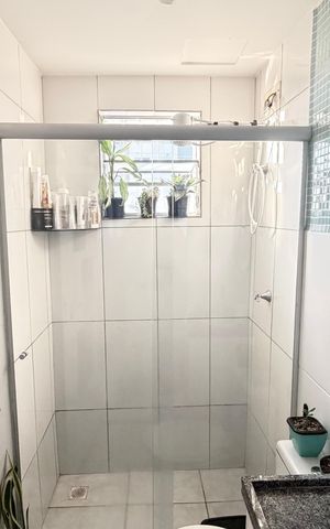 Apartamento à venda com 55m², 2 quartos e 1 vaga Apartamento à venda com 55m², 2 quartos e 1 vagaBanheiro