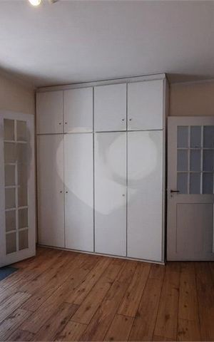 Casa de condomínio à venda com 160m², 4 quartos e 2 vagas