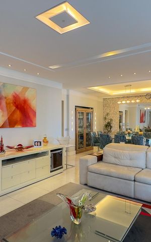 Apartamento à venda com 229m², 4 quartos e 4 vagasSala